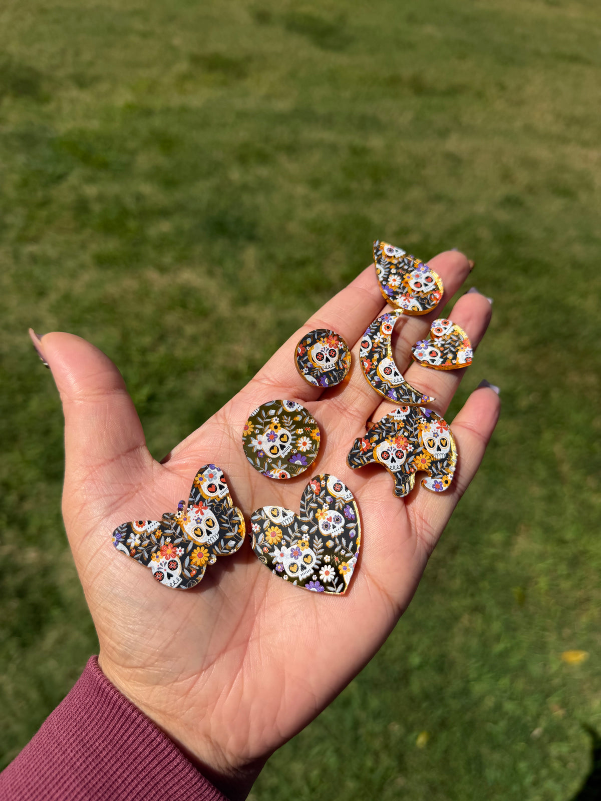 Cute Sugar Skulls; Light Gold Mirror Acrylics